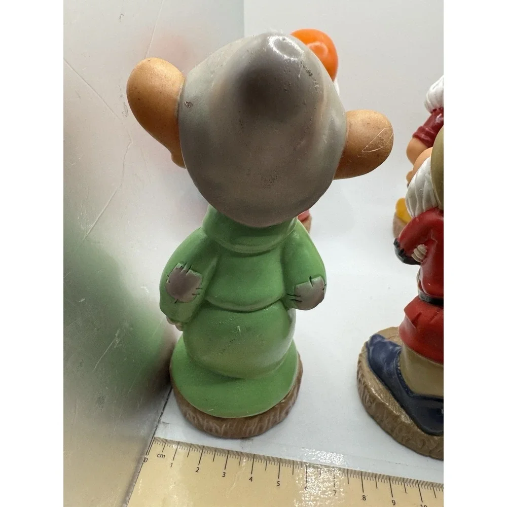 Disney Vintage Seven 7 Dwarves Vinyl Rubber Squeaky Toy Figures Lot Snow White